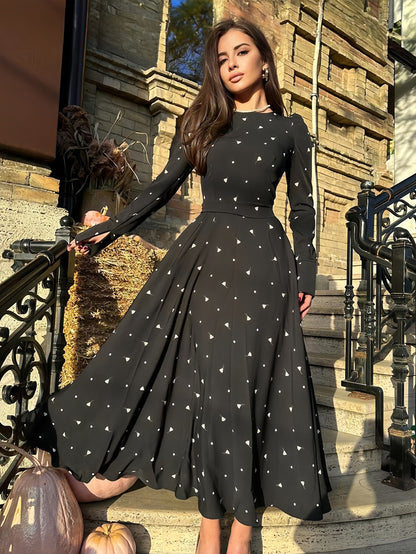 Well Tailored Dress with a Graceful Silhouette