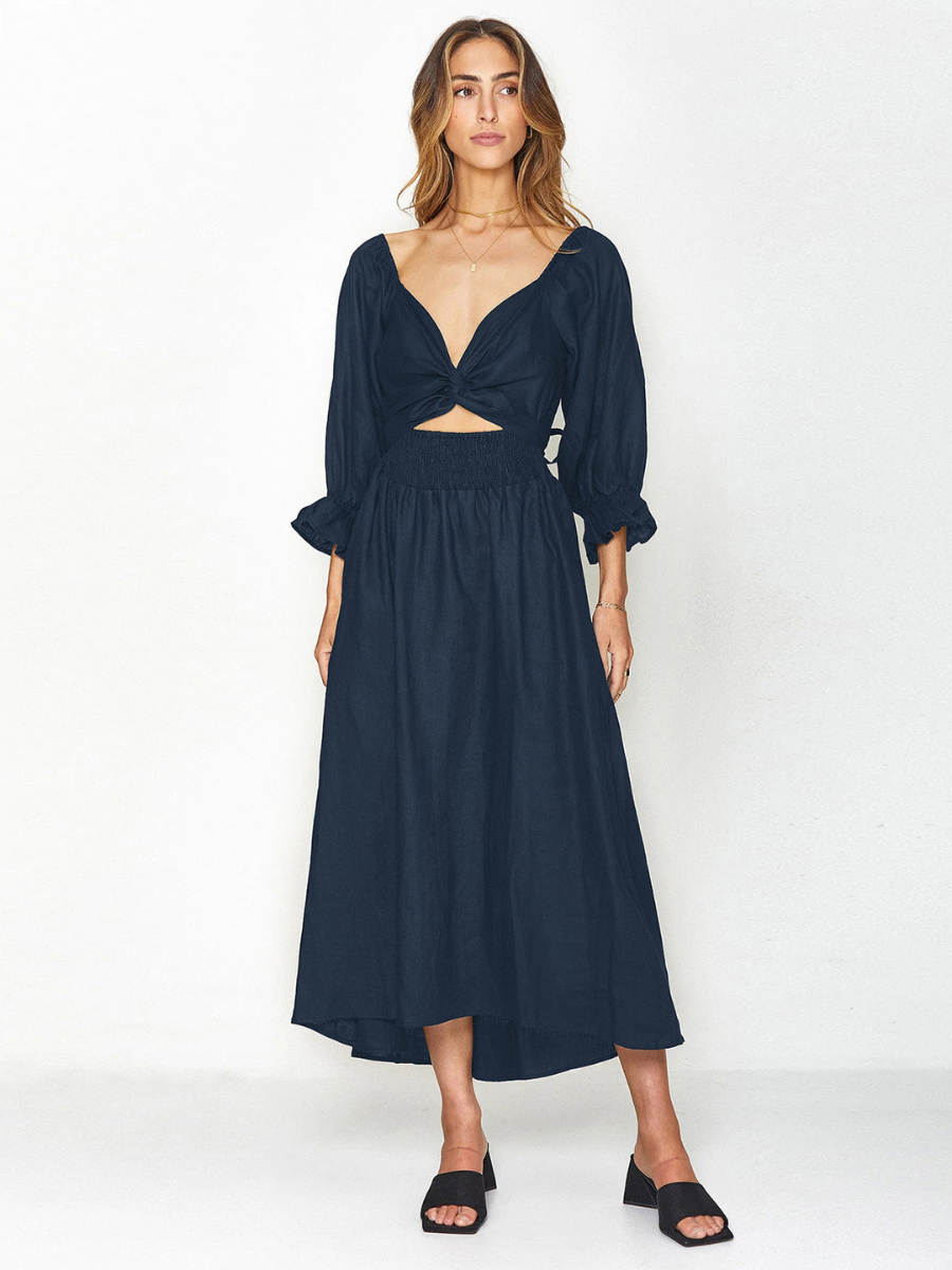 Beautifully Finished Dress in a Timeless Design