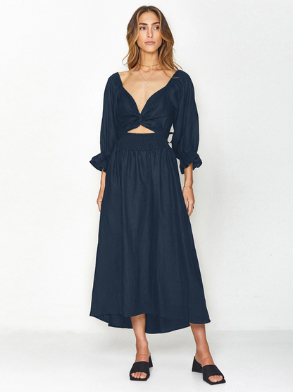 Beautifully Finished Dress in a Timeless Design