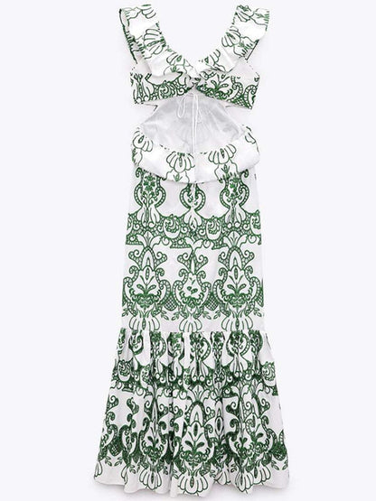 Gracefully Styled Dress for Any Occasion