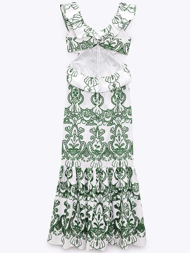 Gracefully Styled Dress for Any Occasion