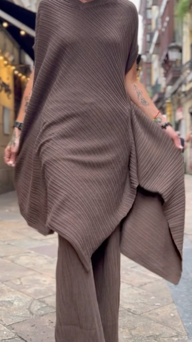 Beautifully Finished Garment in a Timeless Design