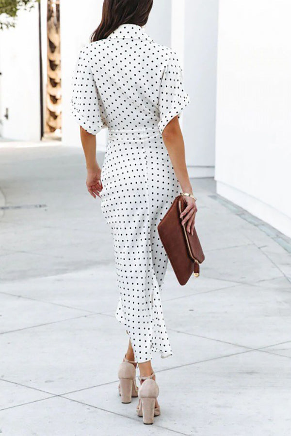 Classic Vintage Dress with a Flattering Fit