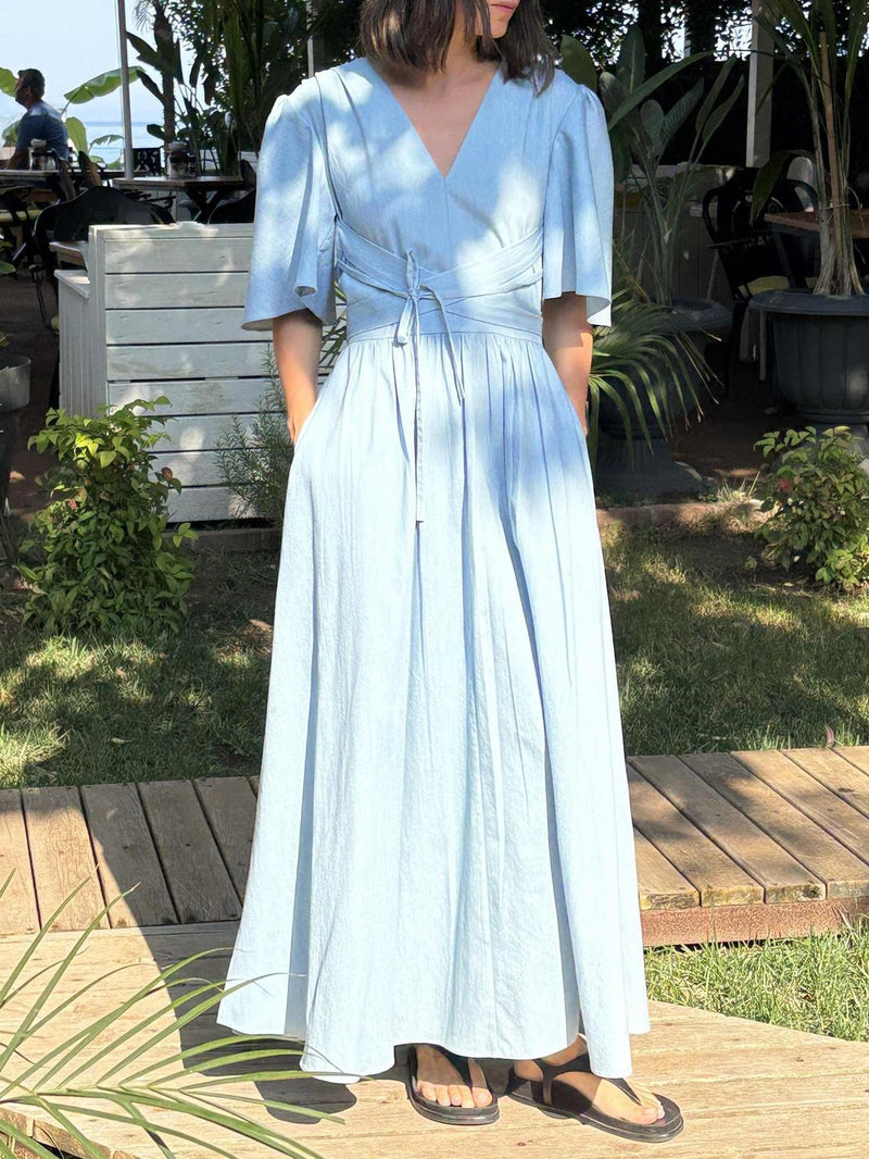 Gracefully Styled Dress for Any Occasion