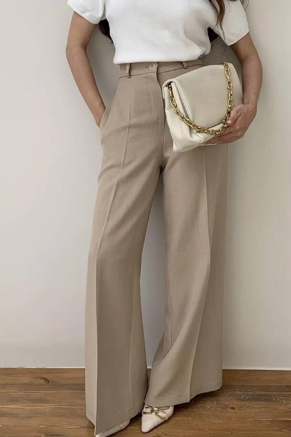 Classic Vintage Pants with a Flattering Fit