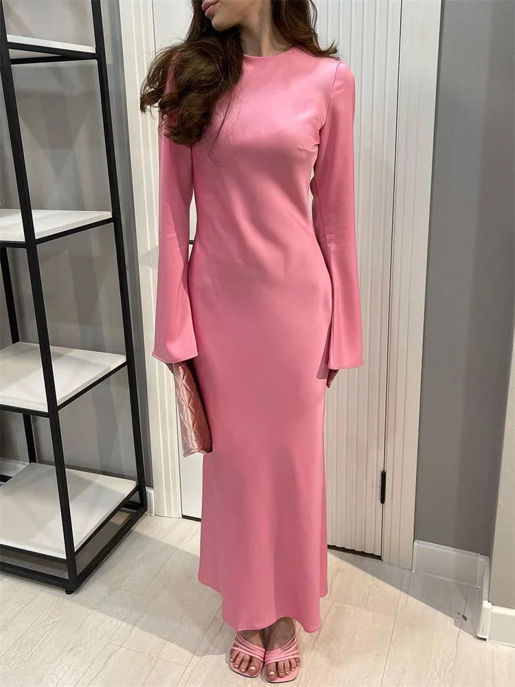 Polished Dress with an Effortless Classic Look