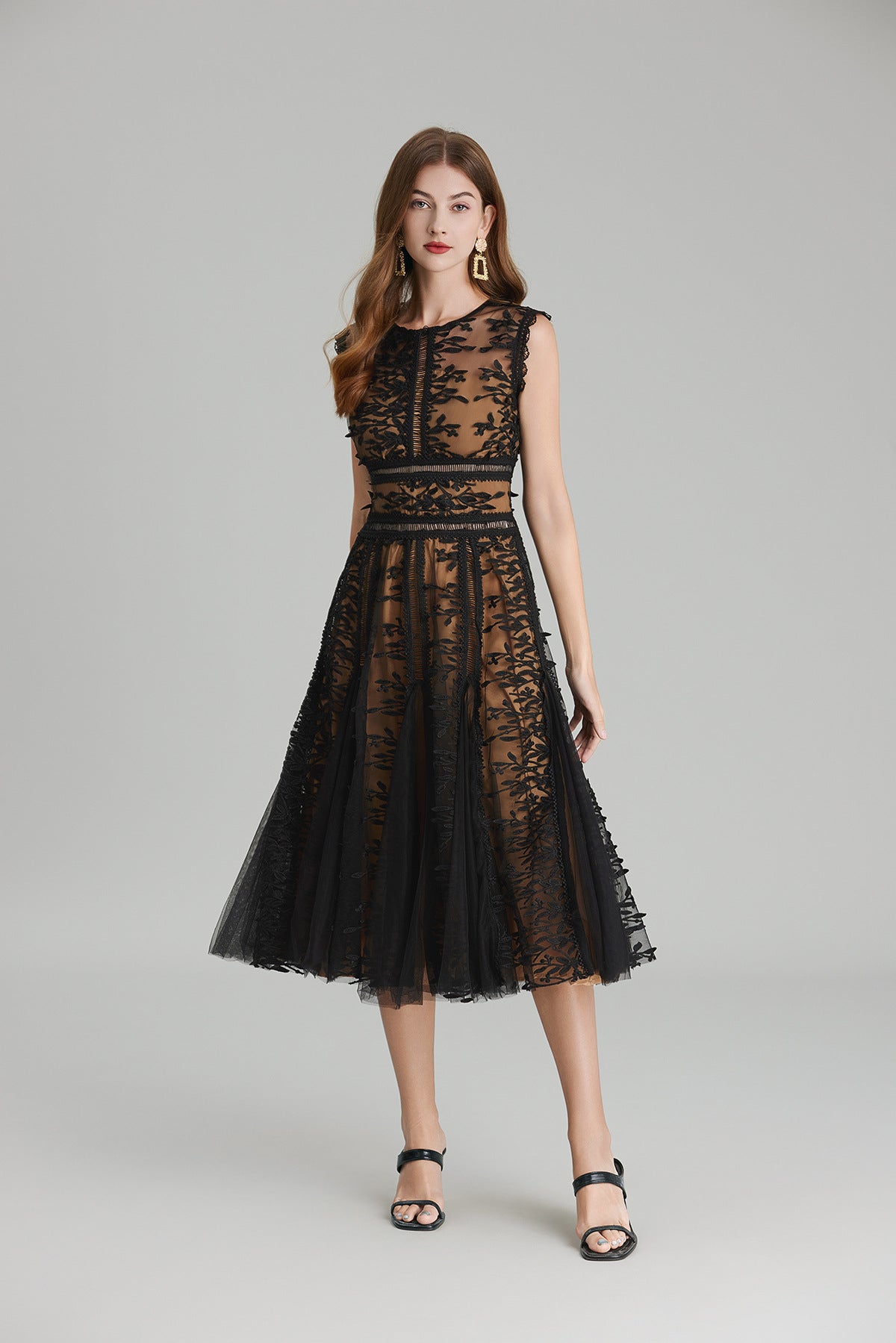 Sophisticated Dress with a Clean Classic Look