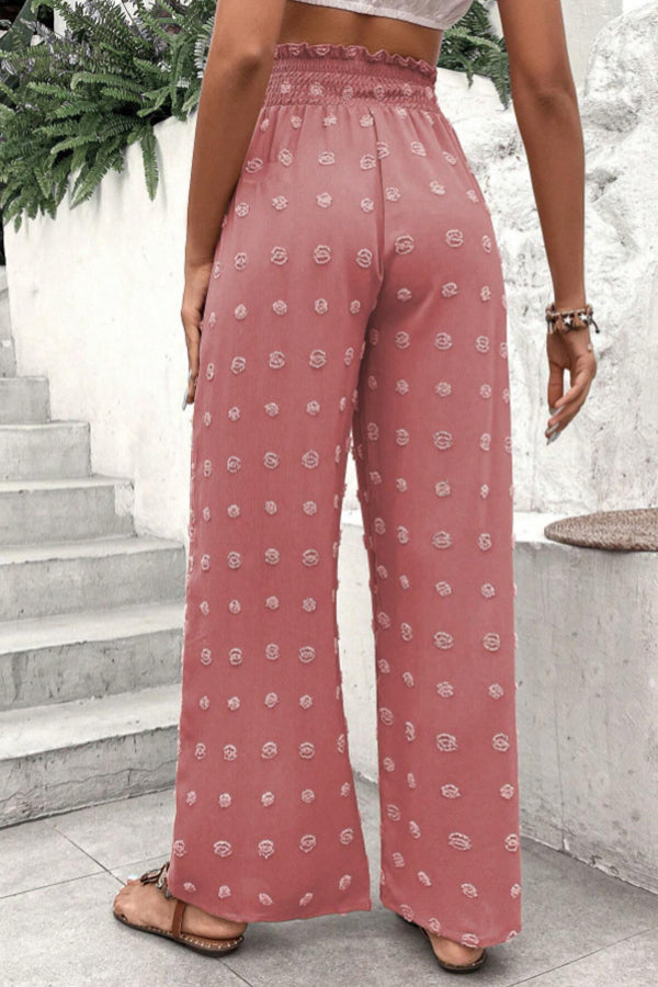 Effortlessly Elegant Trousers with a Timeless Design