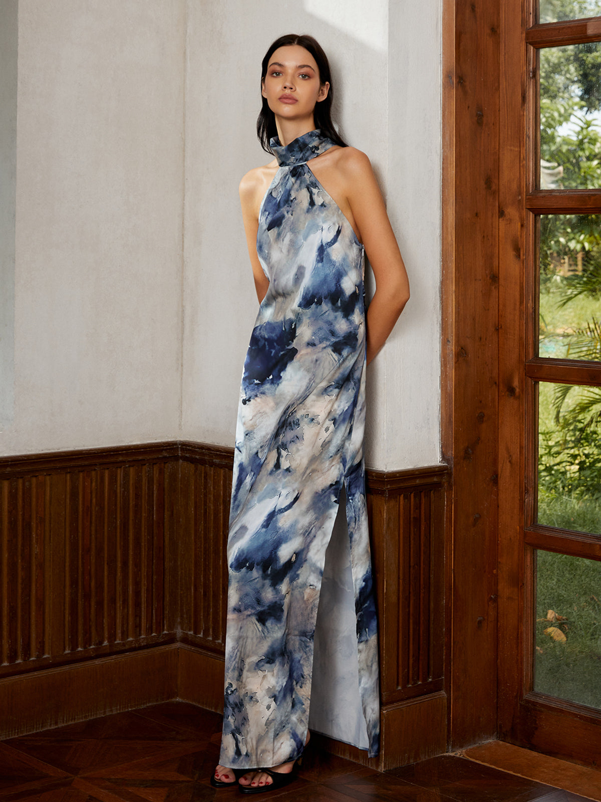 Classic Vintage & Enduringly Stylish Dress