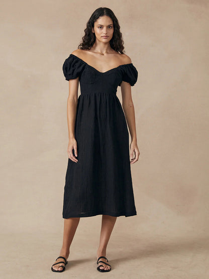 Polished Dress with an Effortless Classic Look