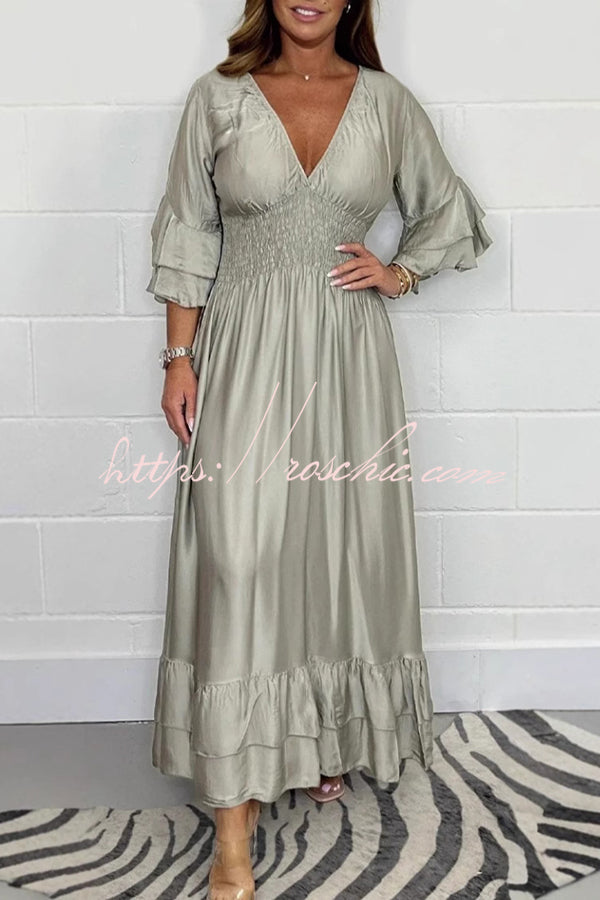 Beautifully Crafted Dress in a Classic Style
