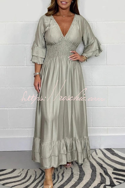 Beautifully Crafted Dress in a Classic Style