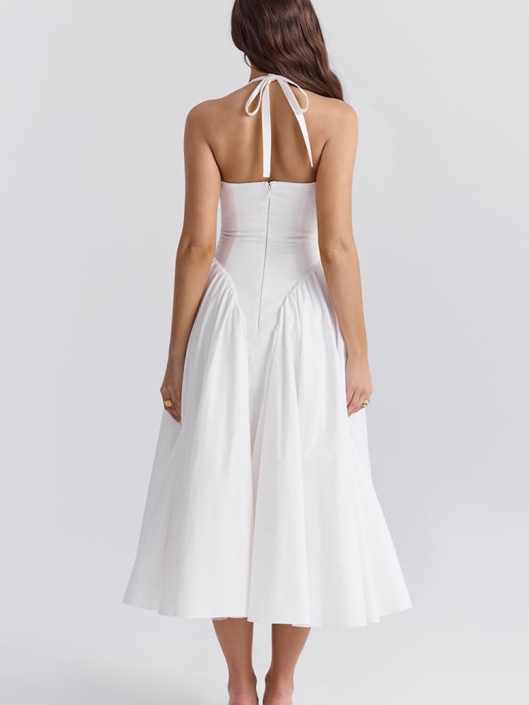 Beautifully Finished Dress in a Timeless Design