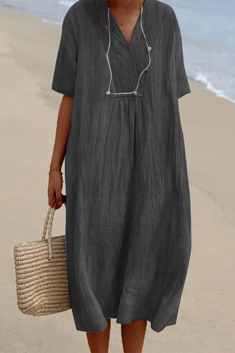 Well Tailored Dress with a Graceful Silhouette