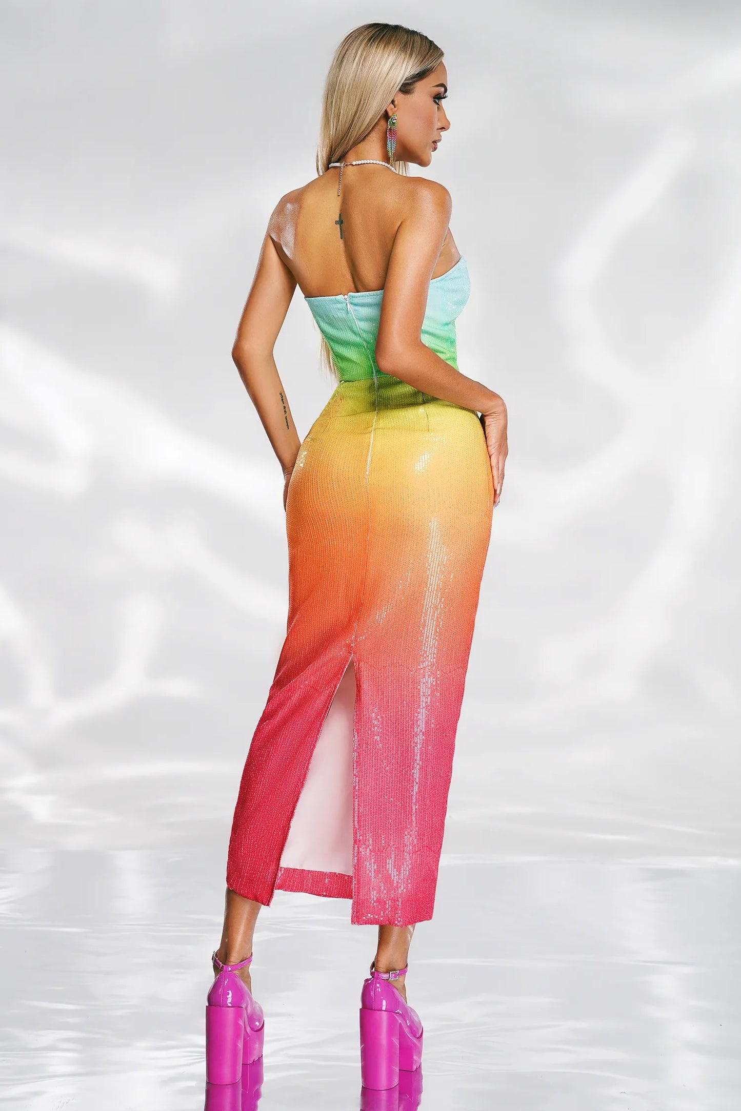 Gracefully Styled Dress for Any Occasion