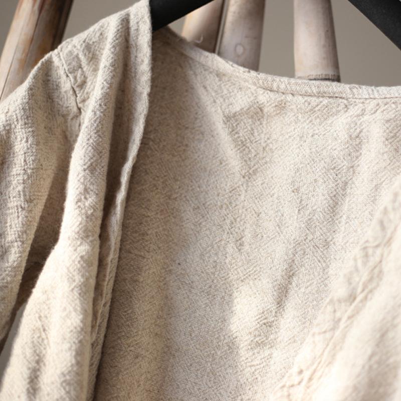 Well Tailored Cardigan with a Graceful Silhouette