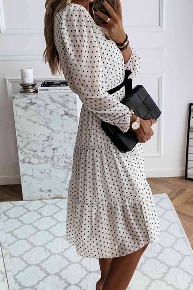 Well Tailored Dress with a Graceful Silhouette