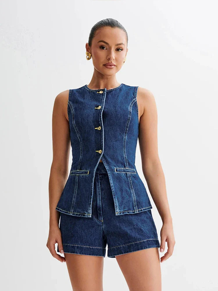 Polished Garment with an Effortless Classic Look