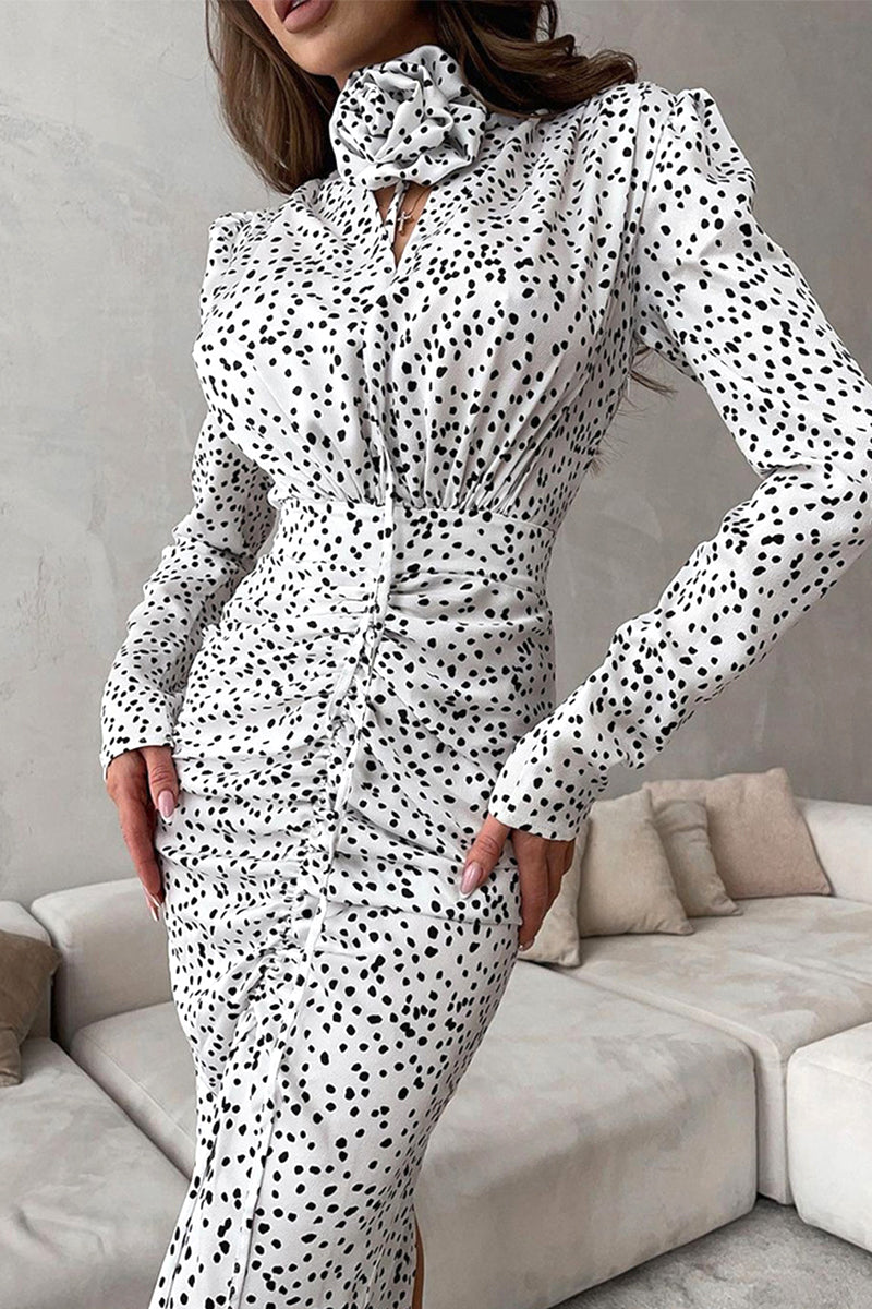Effortlessly Elegant Dress with a Timeless Design