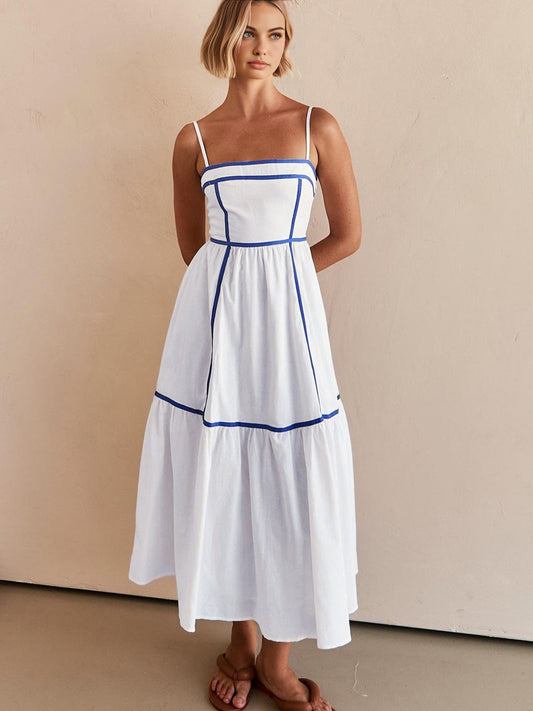 Gracefully Styled Dress for Any Occasion