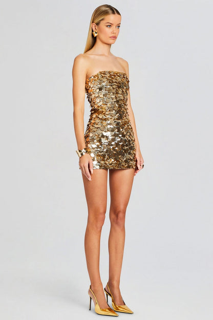 Beautifully Crafted Dress in a Classic Style