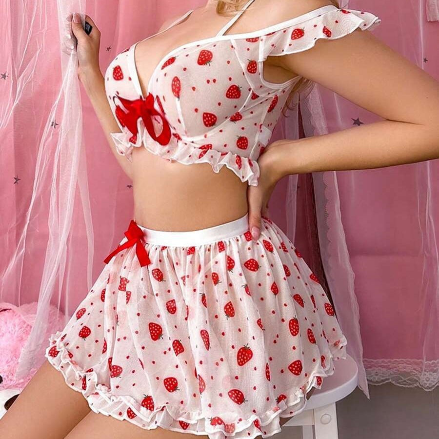 Gracefully Styled Garment for Any Occasion