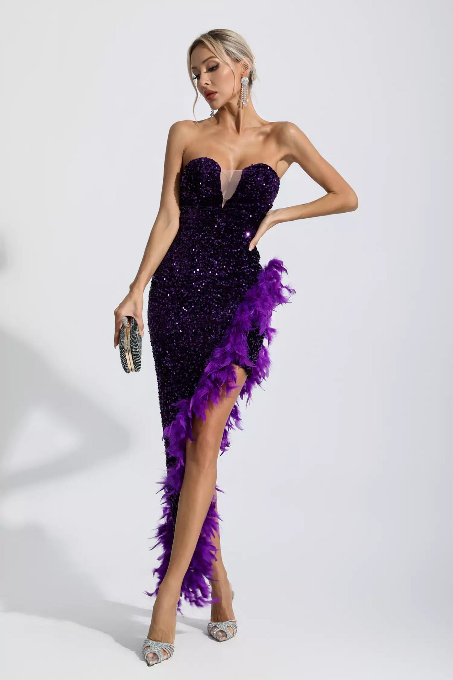 Beautifully Crafted Dress in a Classic Style