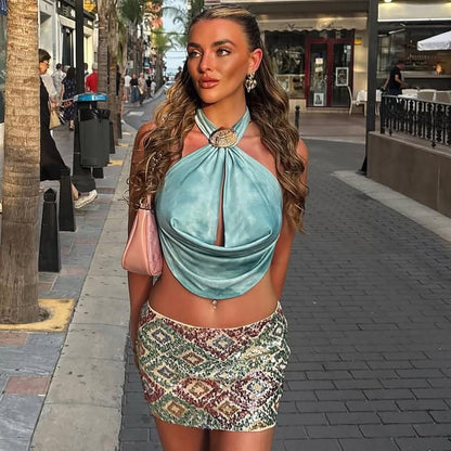 Beautifully Finished Top in a Timeless Design
