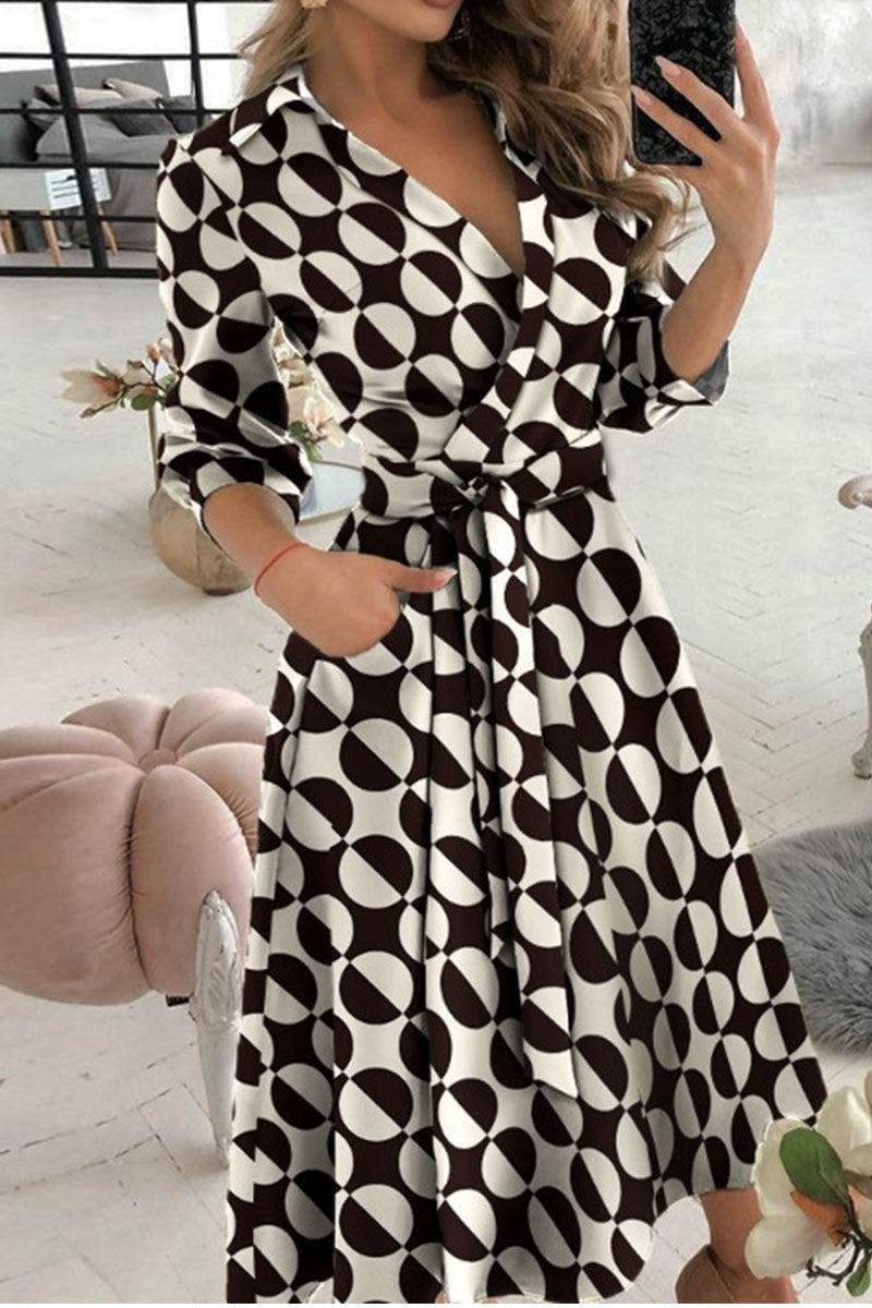 Effortlessly Elegant Dress with a Timeless Design