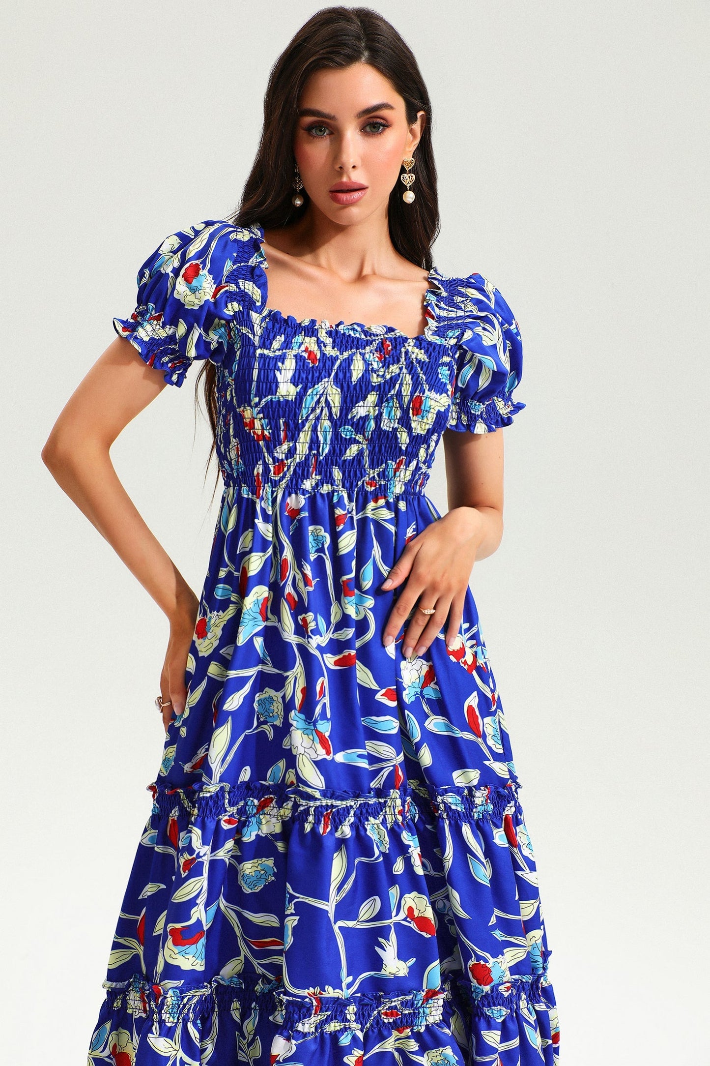 Classic Vintage Dress with a Flattering Fit