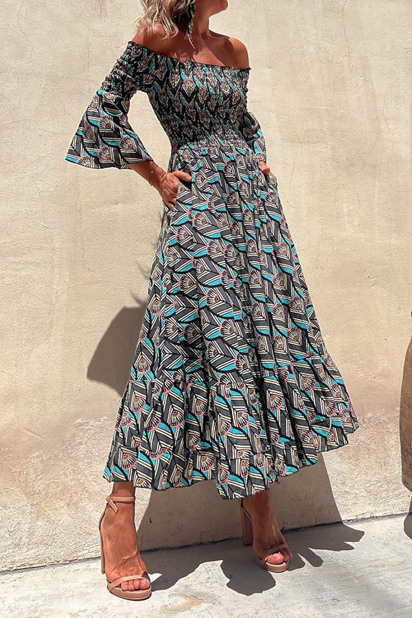 Well Tailored Dress with a Graceful Silhouette