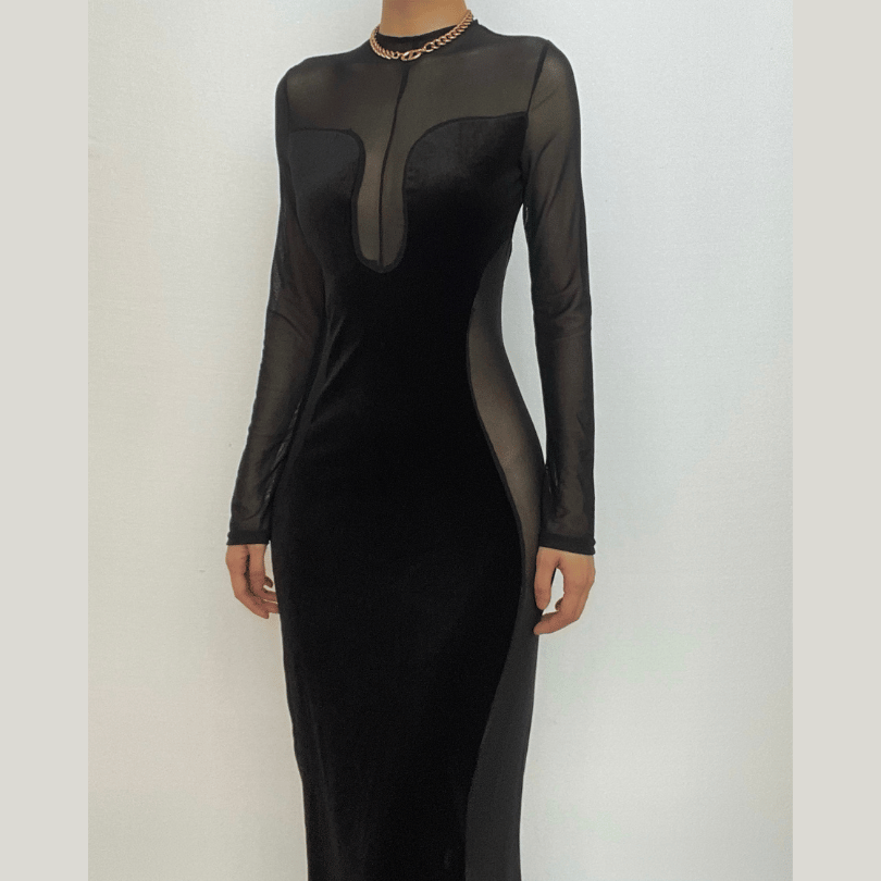 Beautifully Crafted Dress in a Classic Style