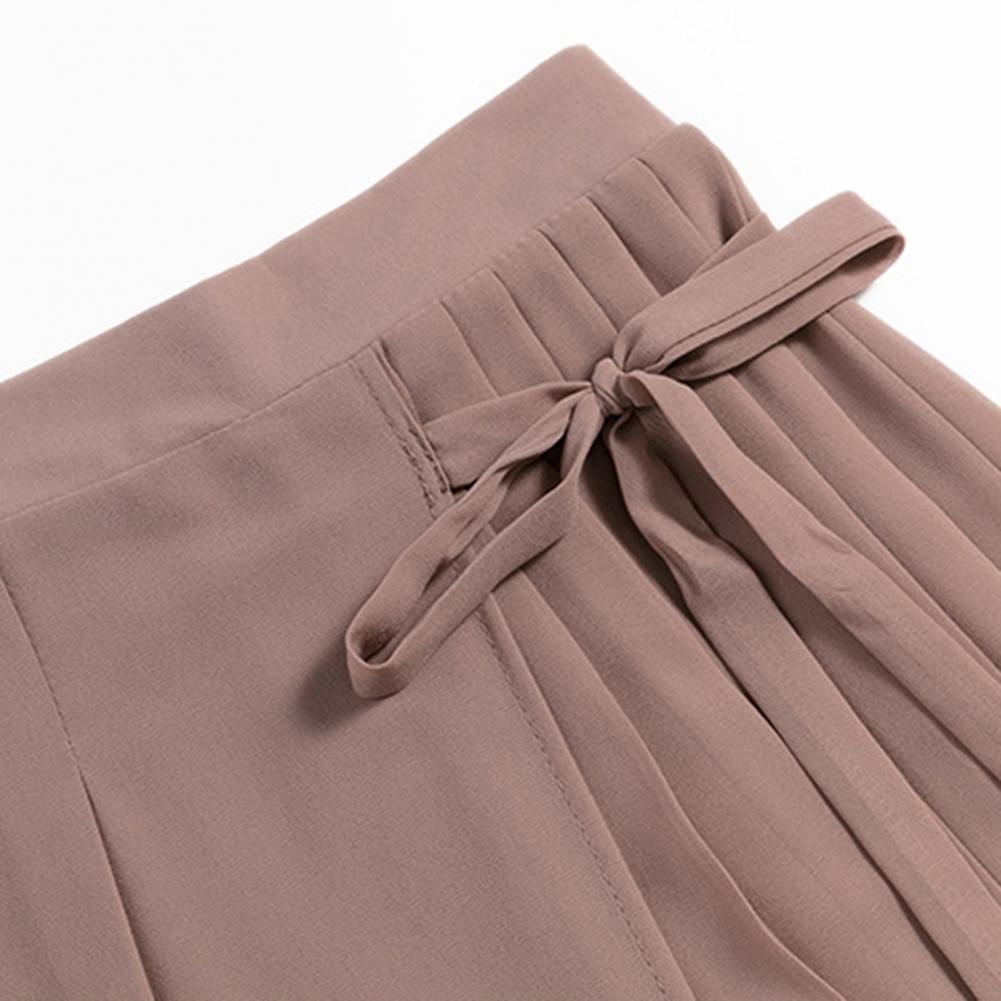 Elegantly Styled Pants for Everyday Wear