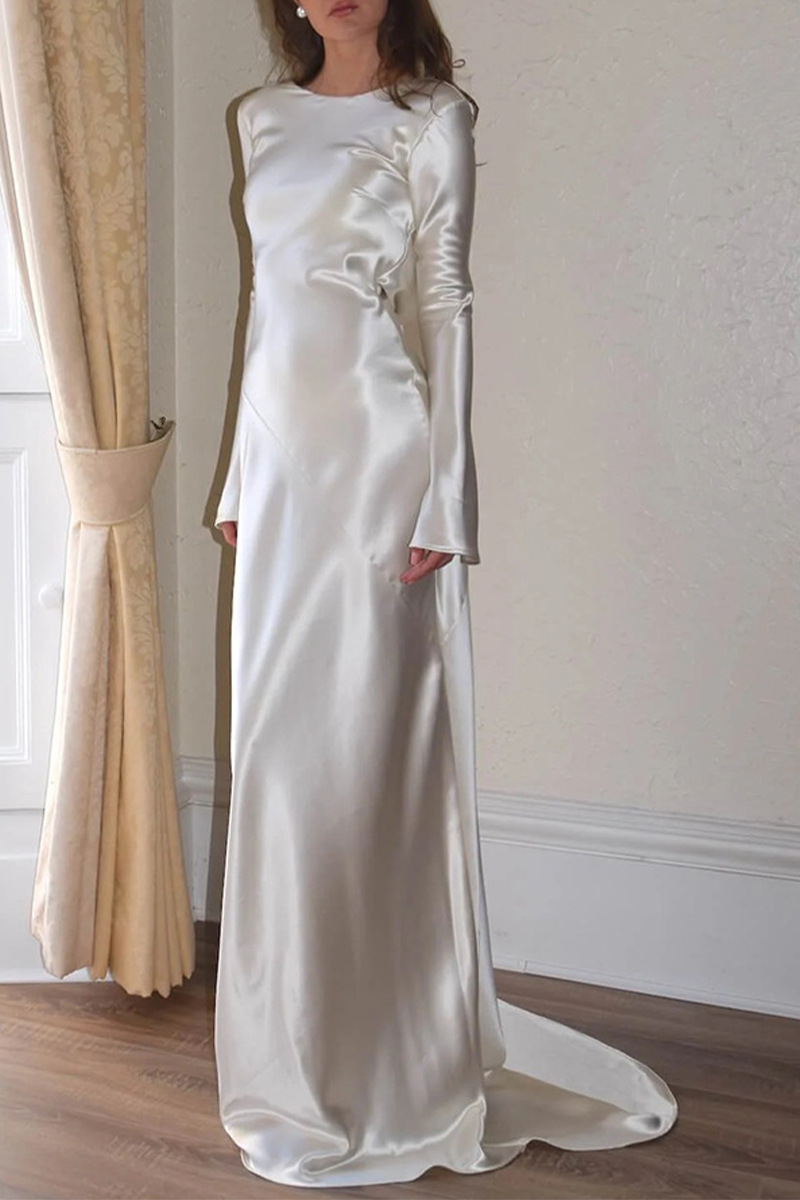 Beautifully Crafted Dress in a Classic Style