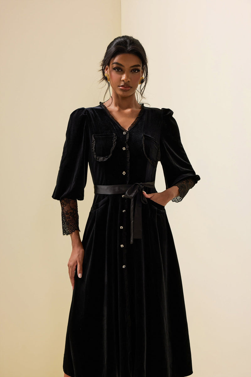 Sophisticated Dress with a Clean Classic Look