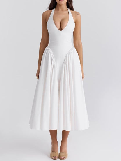 Beautifully Finished Dress in a Timeless Design