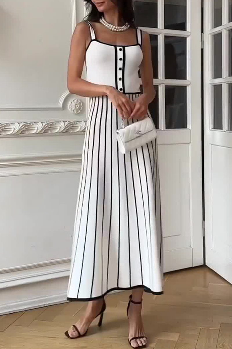 Sophisticated Dress with a Clean Classic Look