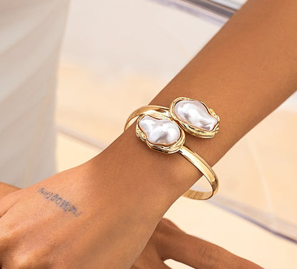 02 Gold Bracelet 2532