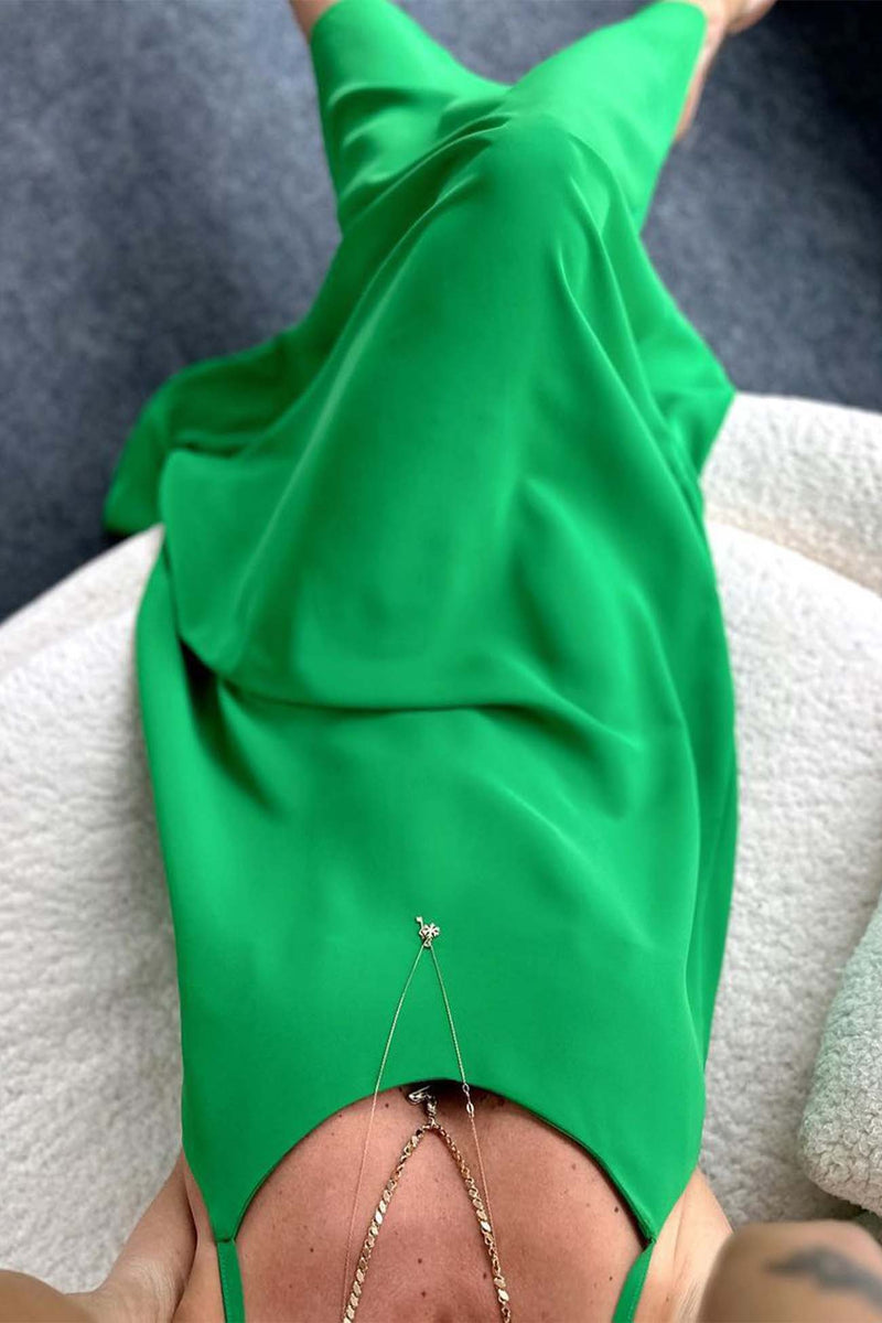 Gracefully Styled Dress for Any Occasion