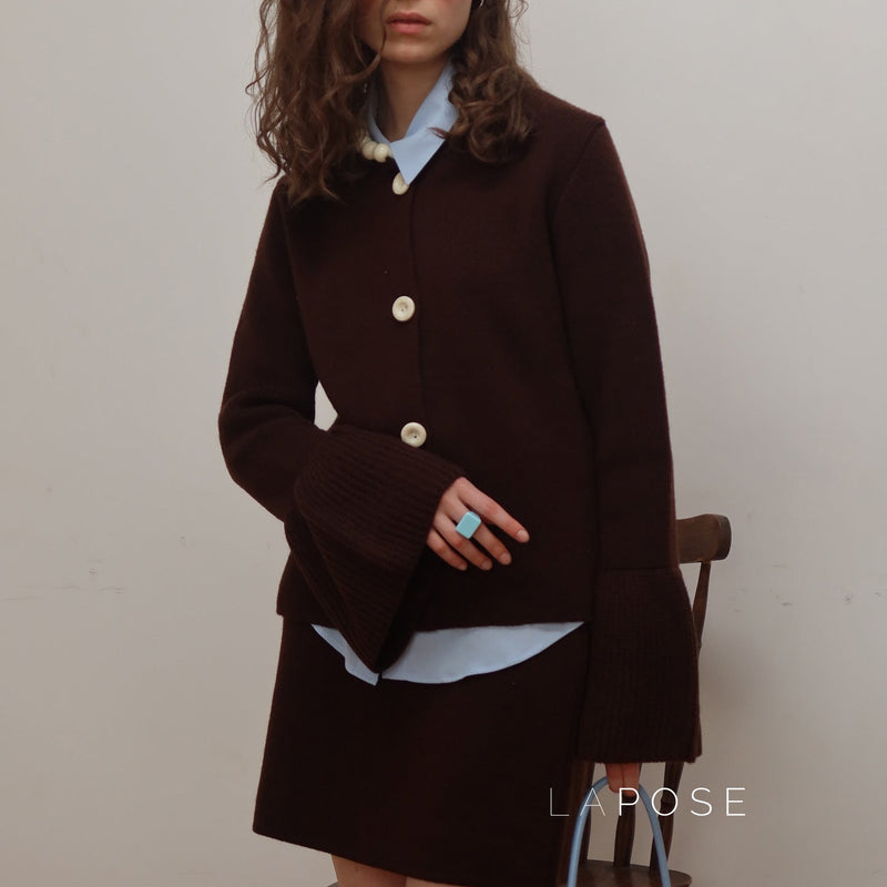 Effortlessly Elegant Cardigan with a Timeless Design