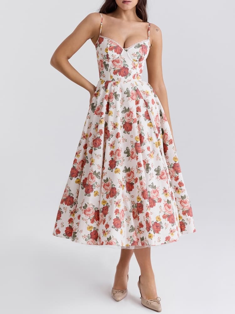 Classic Vintage Dress with a Flattering Fit