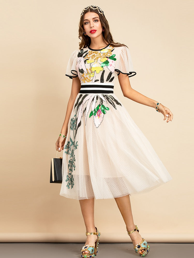 Classic Vintage & Enduringly Stylish Dress