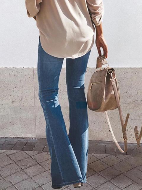 Sophisticated Garment with a Clean Classic Look