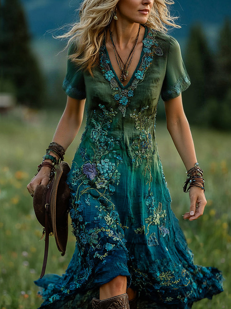 Classic Vintage & Enduringly Stylish Dress