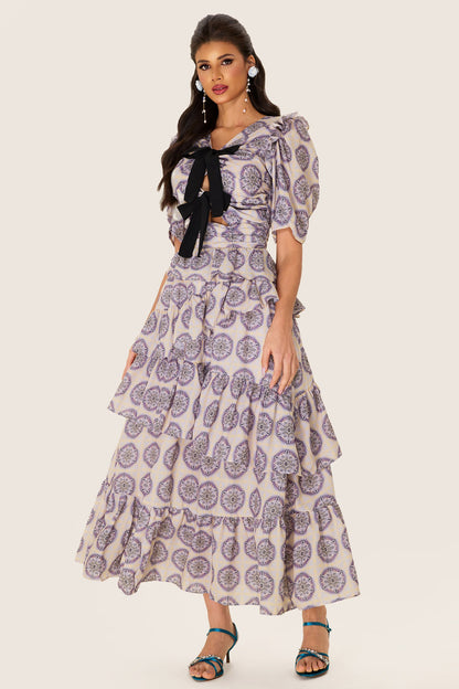 Gracefully Styled Dress for Any Occasion