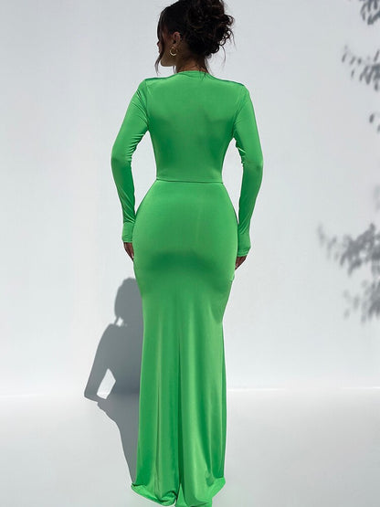 Gracefully Styled Dress for Any Occasion