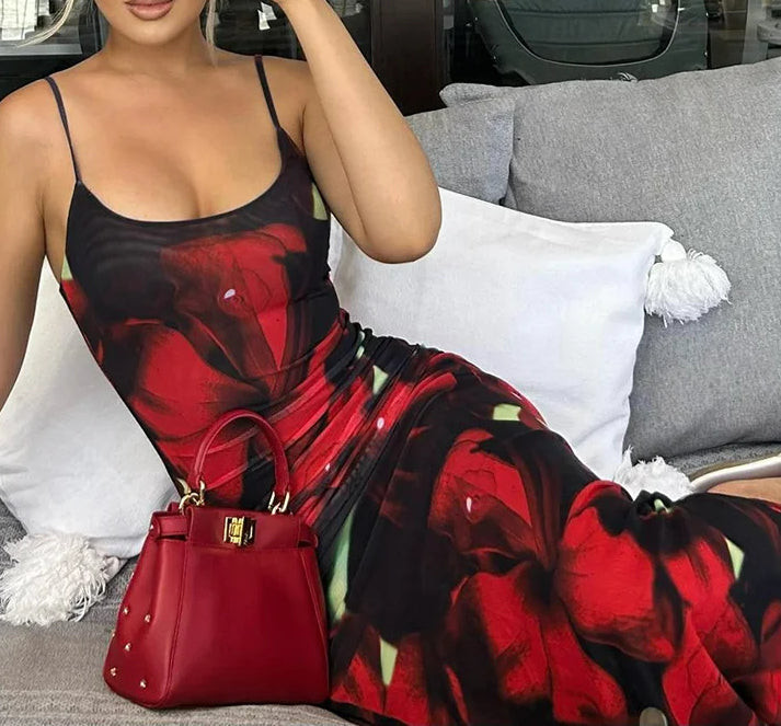 Gracefully Styled Dress for Any Occasion