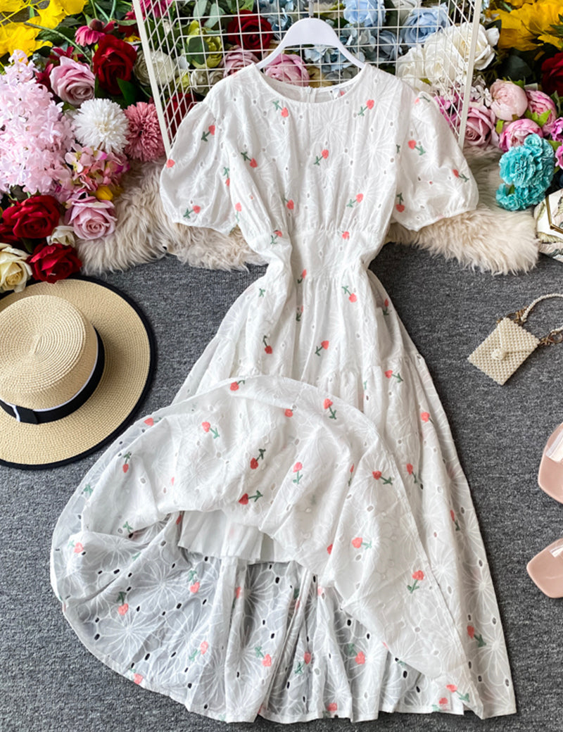 Gracefully Styled Dress for Any Occasion