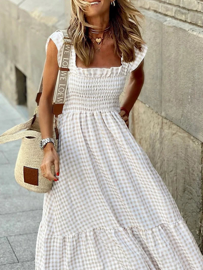Sophisticated Dress with a Clean Classic Look