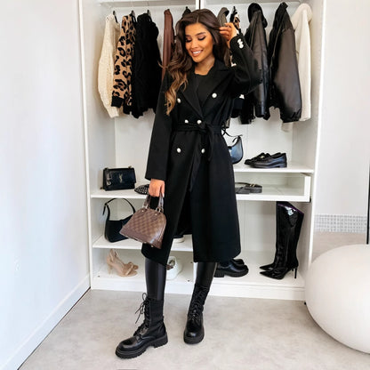 Classic Vintage & Enduringly Stylish Coat